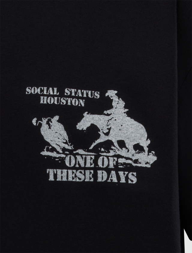 ROUND UP TEE