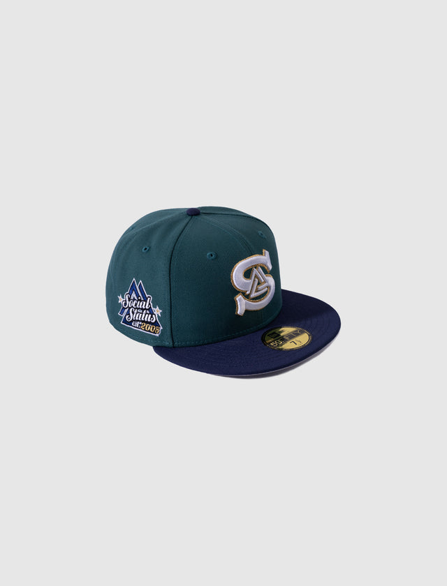 SOCIAL STATUS NEW ERA FITTED CAP