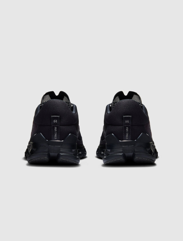 ON+ RUNNING SS25 CLOUD X FKA "BLACK"