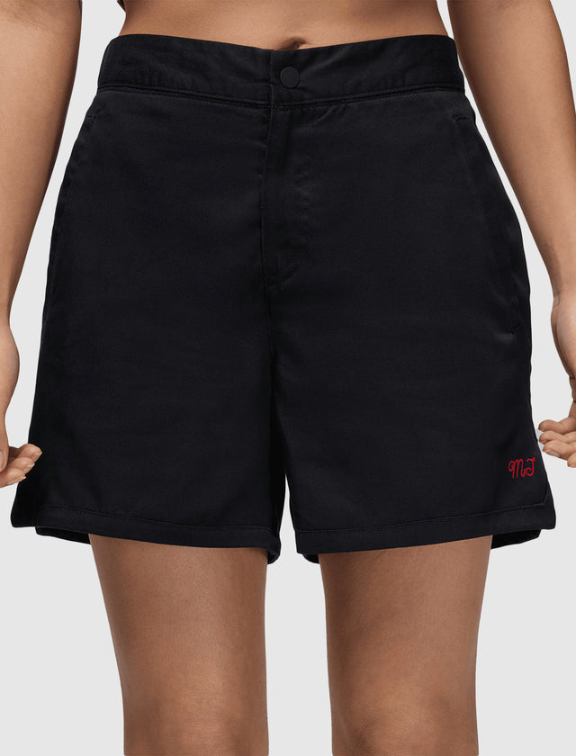 WOMEN'S SHORT