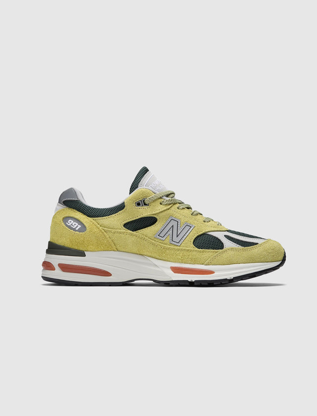 MADE IN UK 991 V2 "BEECHNUT"