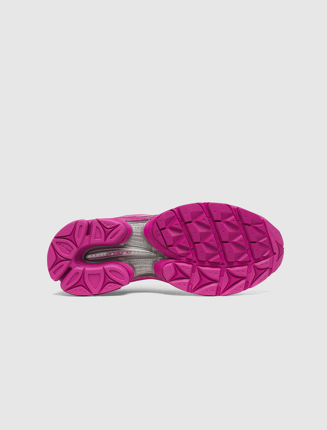 WOMEN'S PROGRID TRIUMPH 4